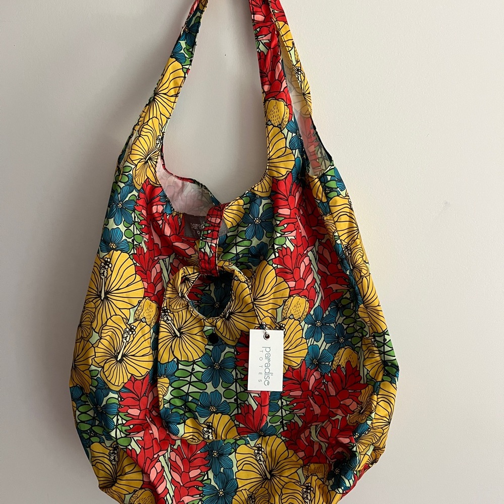 Paradise Totes Pack Down Tropical Print Travel Bag with Accessory Pouch